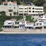 Haravgi 2* Patitiri (Alonnisos)