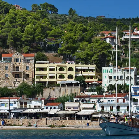 Haravgi Hotel Patitiri