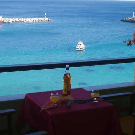 Haravgi Hotel 2*