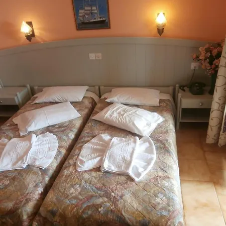 Hotel Haravgi 2*